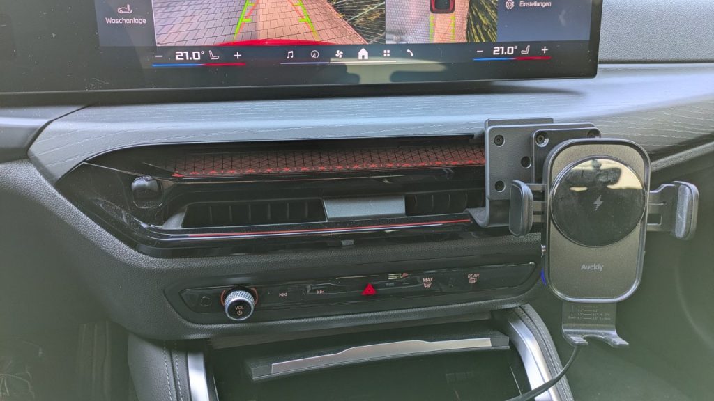 BMW i4 Smartphonehalterung